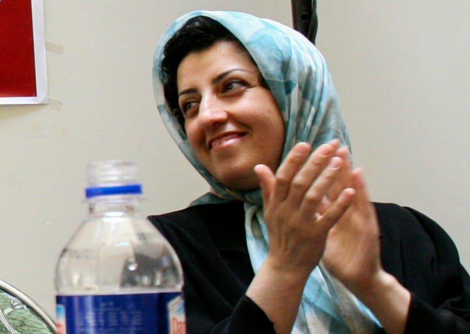 Menneskerettighetsaktivisten og årets fredsprisvinner Narges Mohammadi fotografert i Teheran i 2008. Menneskerettighetsaktivisten Narges Mohammadi får fredsprisen for sin kamp for kvinners rettigheter i Iran. Her fotografert i Teheran i 2008. Foto: Vahid Salemi / AP / NTB