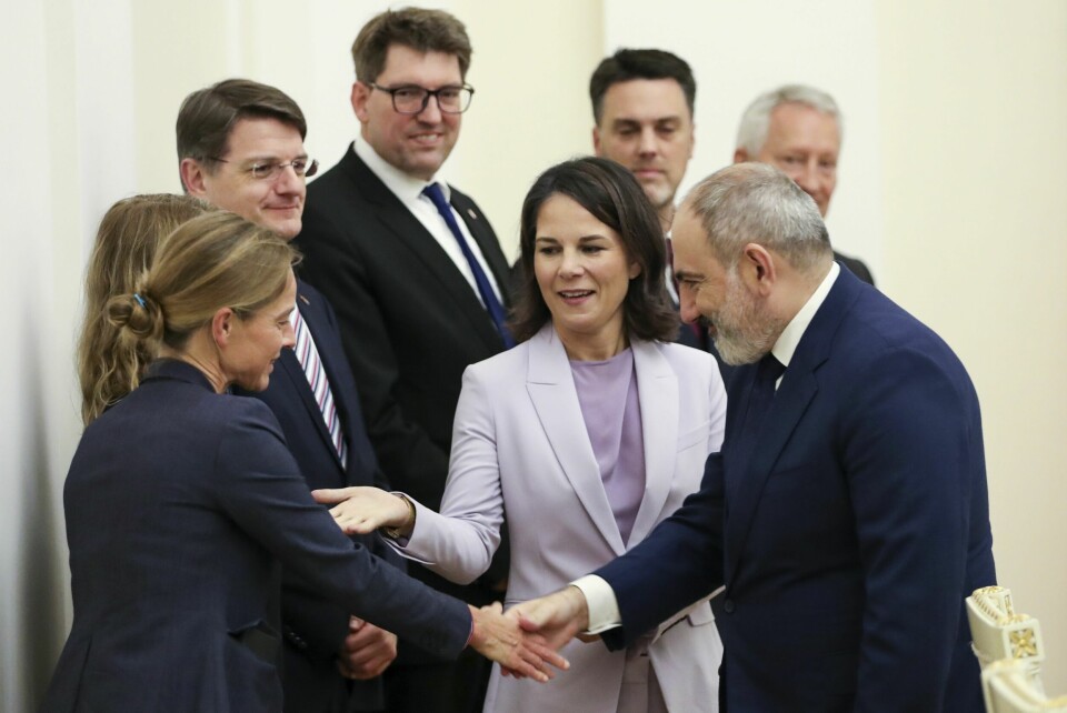 Armenias statsminister Nikol Pasjinjan møter en tysk delegasjon ledet av Tysklands utenriksminister Annalena Baerbock i Jerevan fredag 3. november. Armenias statsminister Nikol Pasjinjan møter en tysk delegasjon ledet av Tysklands utenriksminister Annalena Baerbock i Jerevan fredag 3. november. Foto: Stepan Poghosyan / Photolure via AP / NTB