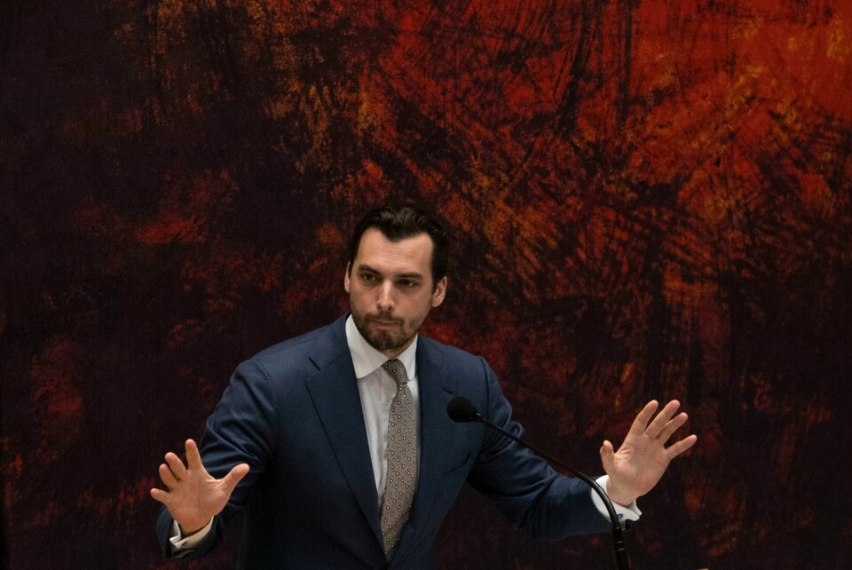 Thierry Baudet grunnla partiet Forum for Demokrati i 2016 og ble året etter valgt inn i den nederlandske nasjonalforsamlingen. Partiet fikk for alvor vind i seilene i 2019, og Baudet har siden fremmet en rekke konspirasjonsteorier og markert seg som en ihuga Russland-venn. Thierry Baudet grunnla partiet Forum for Demokrati i 2016 og ble året etter valgt inn i den nederlandske nasjonalforsamlingen. Partiet fikk for alvor vind i seilene i 2019, og Baudet har siden fremmet en rekke konspirasjonsteorier og markert seg som en ihuga Russland-venn. Foto: Peter Dejong / AP / NTB