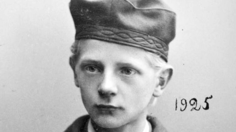 Første fotografi. Trolig er bildet tatt da han første gang ble dømt. Første fotografi. Trolig er bildet tatt da han første gang ble dømt.