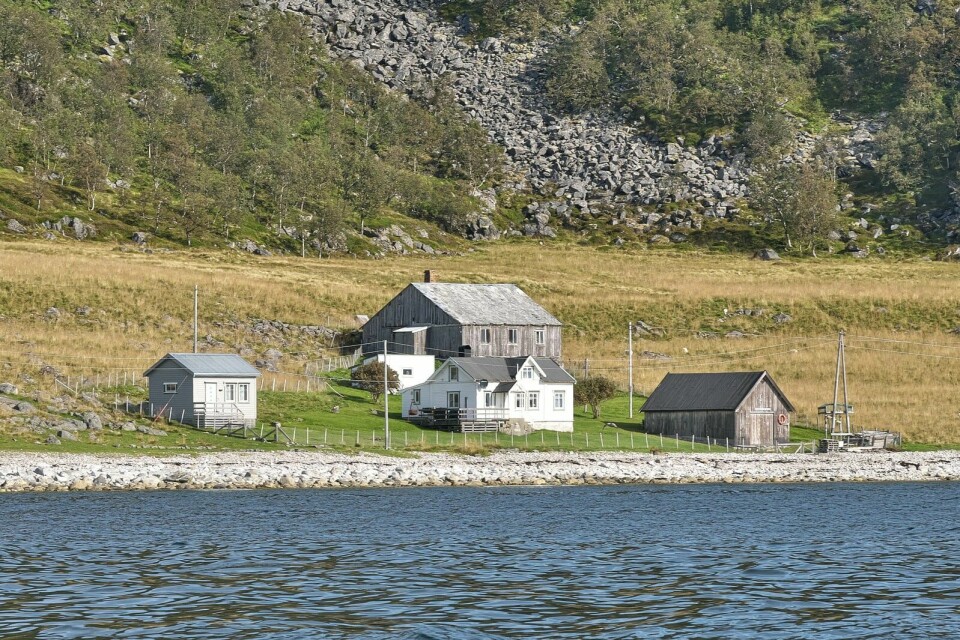 Det er seks bygninger på eiendommen. Ifølge salgsoppgaven er det behov for oppgradering av bygningsmassen. Det er seks bygninger på eiendommen. Ifølge salgsoppgaven er det behov for oppgradering av bygningsmassen.