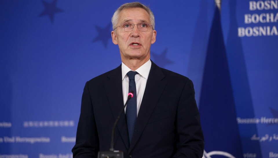 Natos generalsekretær Jens Stoltenberg under en pressekonferanse i Sarajevo mandag. Natos generalsekretær Jens Stoltenberg under en pressekonferanse i Sarajevo mandag. Foto: Armin Durgut / AP / NTB