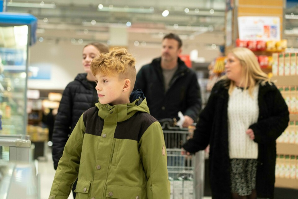 FAMILIEN LA HANDLETUREN TIL NORDBY SUPERMARKET: En meget lønnsom julehandel Contentannonse for Nordby Supermarket.