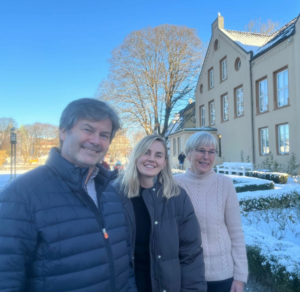 Paul-Magnar Wollstadmo debuterte som julaften-frivillig i fjor. Amalie Kivijärvi feirer jul uten barna, og har derfor meldt seg som frivillig for førtse gang. Elise Oliversen har stilt opp som frivillig på julaften over ti ganger Paul-Magnar Wollstadmo debuterte som julaften-frivillig i fjor. Amalie Kivijärvi feirer jul uten barna, og har derfor meldt seg som frivillig for førtse gang. Elise Oliversen har stilt opp som frivillig på julaften over ti ganger