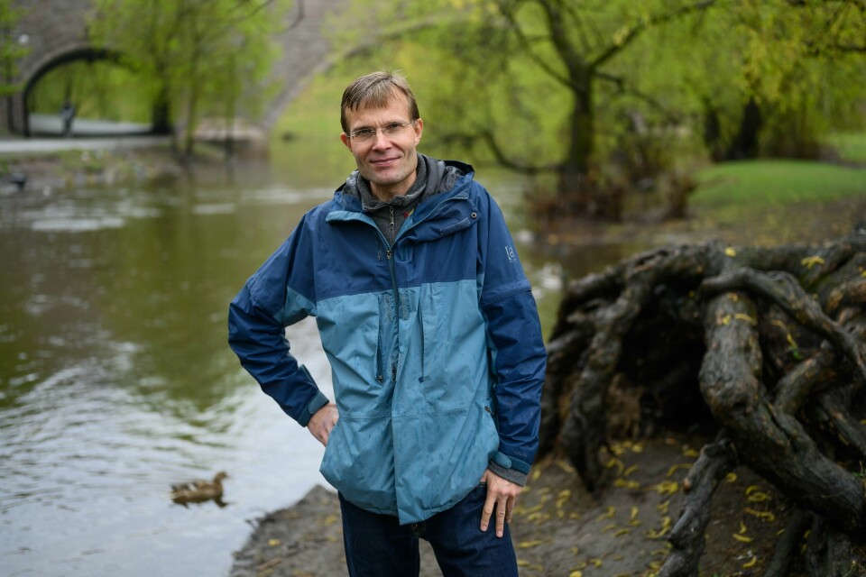– Hensynet til både klima, natur, matjord og økonomi tilsier at det ikke er rom for flere firefelts motorveier, sier fagsjef Holger Schlaupitz i Naturvernforbundet. – Hensynet til både klima, natur, matjord og økonomi tilsier at det ikke er rom for flere firefelts motorveier, sier fagsjef Holger Schlaupitz i Naturvernforbundet.