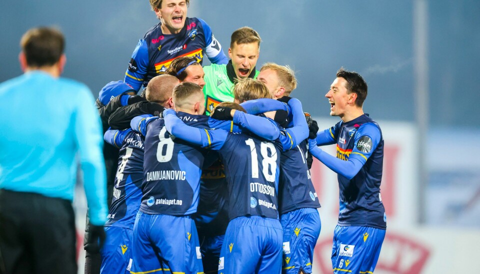Spillerjubel hos Sandefjords spillere etter 1-0 over LIllestrøm Spillerjubel hos Sandefjords spillere etter 1-0 over LIllestrøm Foto: Trond R. Teigen / NTB.