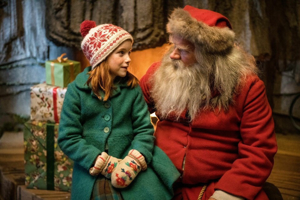 De to filmene i «Snekker Andersen og Julenissen»- serien som er basert på Alf Prøysens historier, er å se på Viaplay og TV 2 Play. De to filmene i «Snekker Andersen og Julenissen»- serien som er basert på Alf Prøysens historier, er å se på Viaplay og TV 2 Play.
