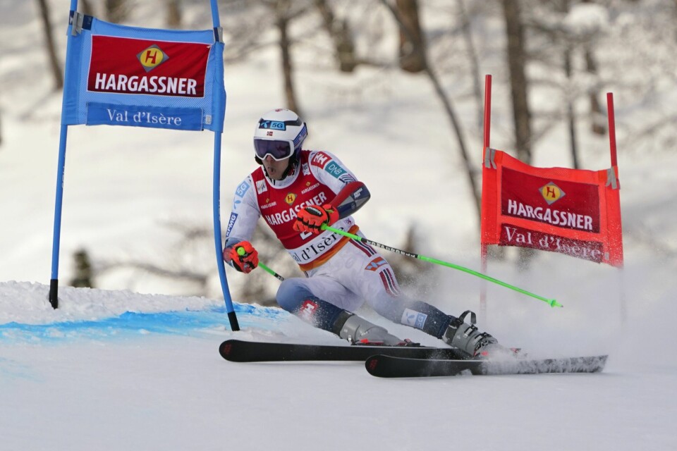 Henrik Kristoffersen endte på åttendeplass i storslalåmrennet i Val d'Isère lørdag. Foto: Pier Marco Tacca / AP / NTB Henrik Kristoffersen under storslalåmrennet i Val d'Isère lørdag. Foto: Pier Marco Tacca / AP / NTB