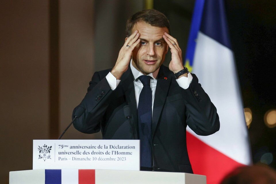 Frankrikes president Emmanuel Macron har ikke klart å få flertall i nasjonalforsamlingen for sitt forslag om ny innvandringslov. Frankrikes president Emmanuel Macron har ikke klart å få flertall i nasjonalforsamlingen for sitt forslag om ny innvandringslov. Arkivfoto: Mohammed Badra / Pool photo via EPA / AP / NTB