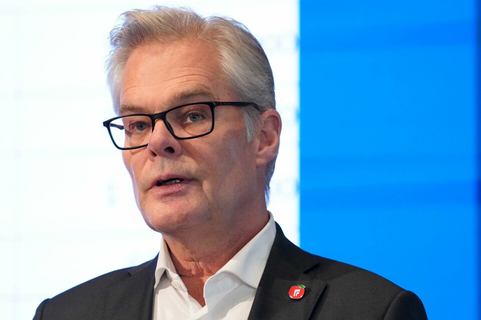 Frp-nestleder Hans Andreas Limi mener det nye pensjonsforliket ikke vil gi noe løft for minstepensjonister. Frp-nestleder Hans Andreas Limi er ikke fornøyd med budsjettforliket. Foto: Ole Berg-Rusten / NTB