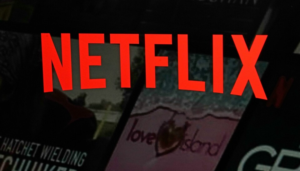 Netflix fikk flere abonnenter og tjente mer penger i andre kvartal etter at strømmetjeenesten har begynt å slå hardere ned på deling av passord. Netflix fikk flere abonnenter og tjente mer penger i andre kvartal etter at strømmetjeenesten har begynt å slå hardere ned på deling av passord. Arkivfoto: Richard Drew / AP / NTB