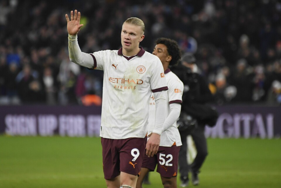 Erling Braut Haaland kan bli årets spiller i Fifa-regi. Manchester Citys Erling Braut Haaland etter kampen mot Aston Villa. Foto: Rui Vieira / AP / NTB