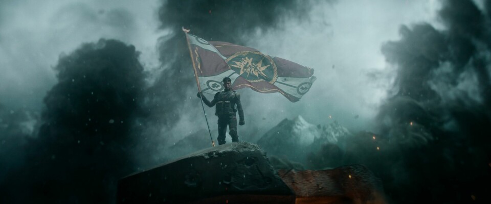 Netflix satser tungt på Zack Snyders mørke science fiction-film «Rebel Moon — Part One: A Child of Fire» i desember. Andre del kommer på strømmeren i april. Netflix satser tungt på Zack Snyders mørke science fiction-film «Rebel Moon — Part One: A Child of Fire» i desember. Andre del kommer på strømmeren i april.