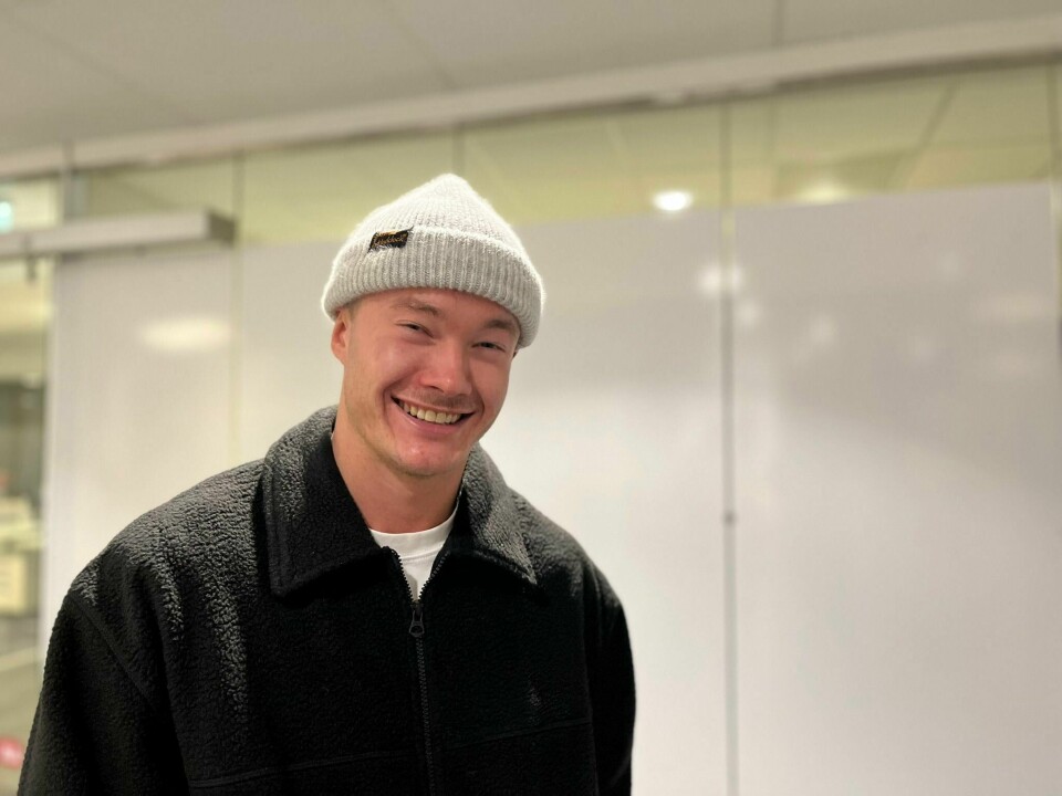 Vegard Faret har hatt et spesielt 2023 med alt fra vraking i Oilers til suksess i Lørenskog og landslagsspill. Etter julemiddagen tok han turen til RA-lokalene for å delta i podkasten Pucksnakk. Vegard Faret