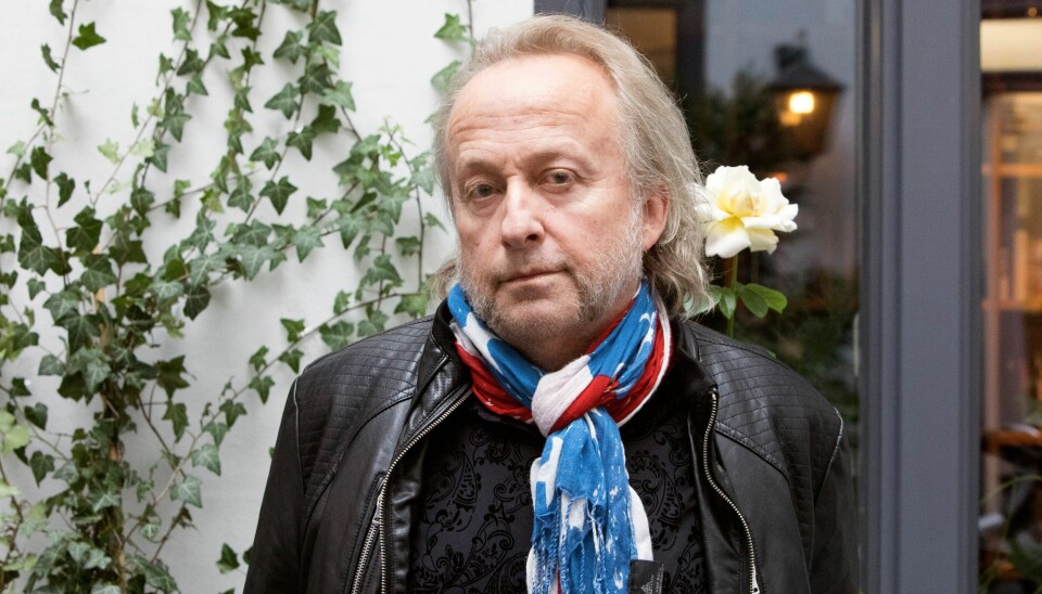 Levi Henriksen har skrevet en av de moderne juleklassikerne i Norge, «Bare mjuke pakker under treet». Han har også sine egne julefavoritter. Levi Henriksen har skrevet en av de moderne juleklassikerne i Norge, «Bare mjuke pakker under treet». Han har også sine egne julefavoritter.