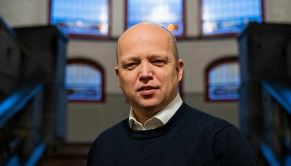 Hjemme hos finansminister Trygve Slagsvold Vedum har det aldri kommet julenisse på julaften. Verken da han var barn eller da barna hans var små. Hjemme hos finansminister Trygve Slagsvold Vedum har det aldri kommet julenisse på julaften. Verken da han var barn eller da barna hans var små.