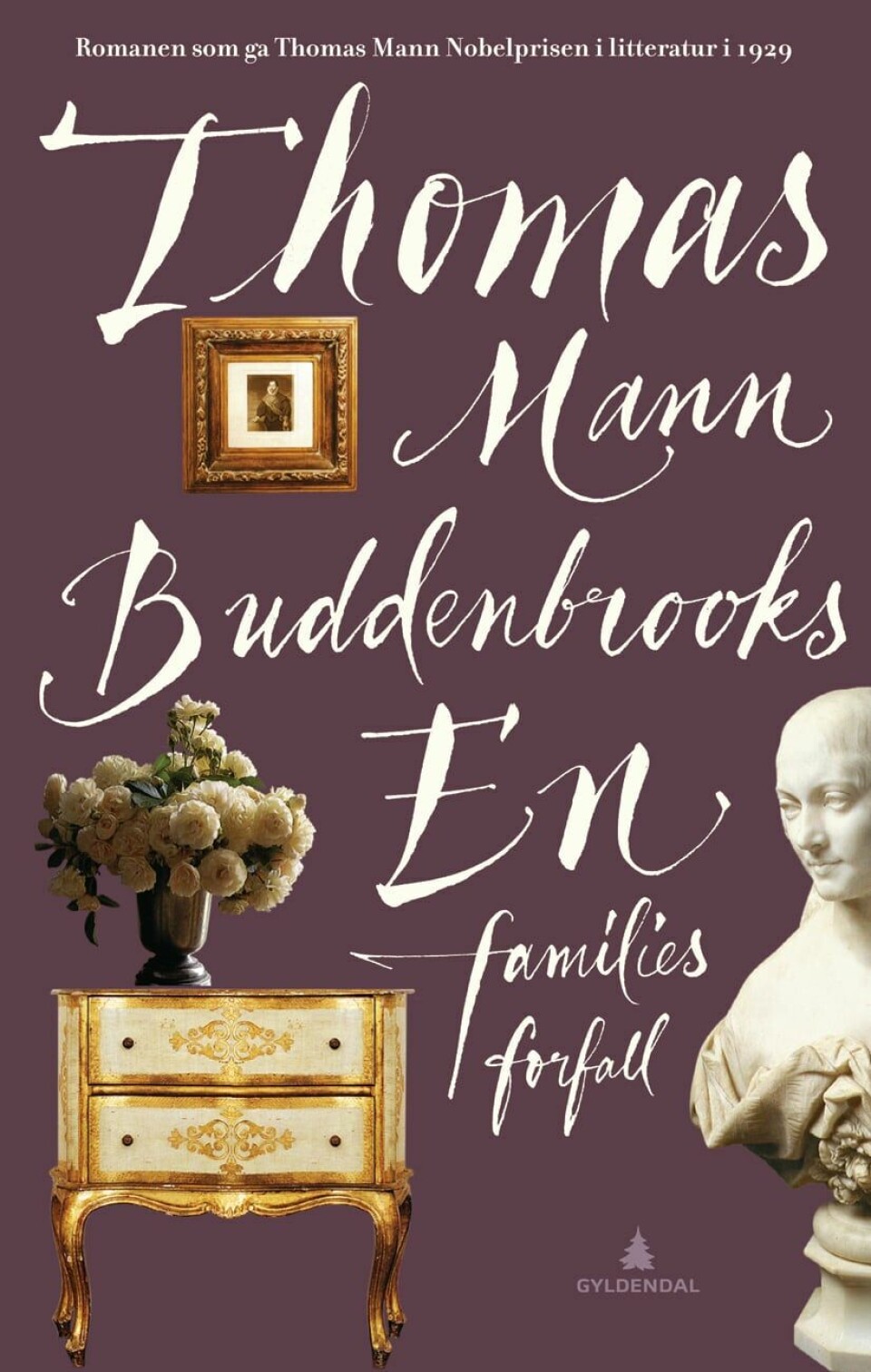 «Buddenbrooks» av Thomas Mann er en stor bok som Haagensen mener kan leses som en litterær julekalender. «Buddenbrooks» av Thomas Mann er en stor bok som Haagensen mener kan leses som en litterær julekalender.