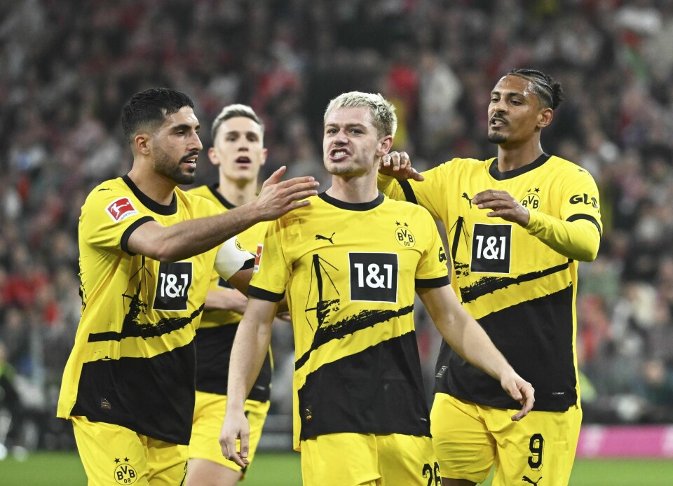 Borussia Dortmund kunne lørdag for første gang på ti år juble for borteseier over Bayern München i seriespill. Julian Ryerson scoret i 2-0-triumfen. Borussia Dortmund kunne lørdag for første gang på ti år juble for borteseier over Bayern München i seriespill. Julian Ryerson scoret i 2-0-triumfen.