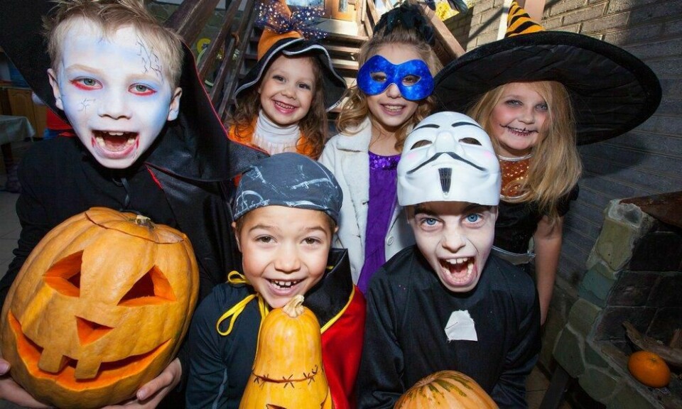 Foreldrene kan bli sittende med regningen dersom barna gjør upassende knep på Halloween.