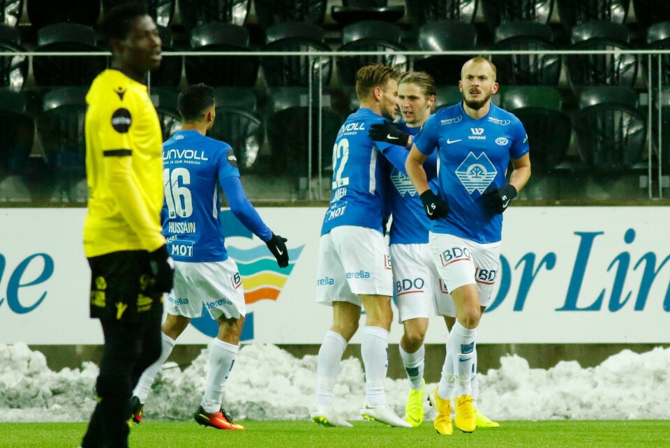 Moldes Pawel Cibicki jubler etter 1-1-scoringen under eliteseriekampen i fotball mellom Start og Molde på Sør Arena mandag kveld.