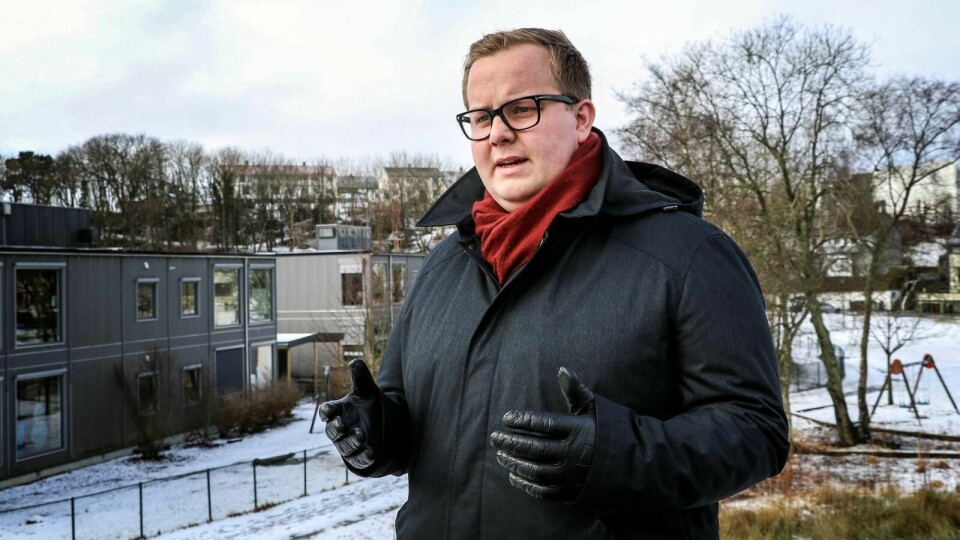 – At høyrealliansen ikke vil gjøre livet for de fattigste barnefamiliene er utrolig skuffende, sier Eirik Faret Sakariassen (SV).