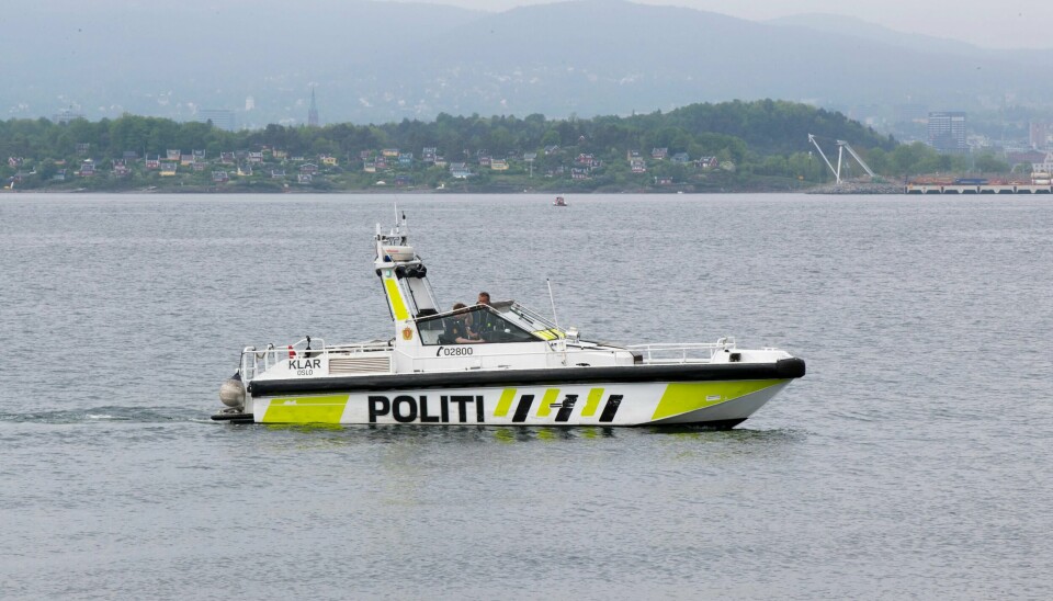 Oslo 20170528.
En person er funnet død i vannet utenfor Malmøya i Indre Oslofjord. Politibåten er ved utsiden av Solvik camping på Malmøya.
Foto: Vidar Ruud / NTB scanpix