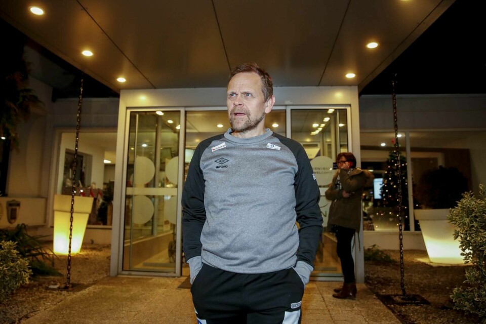 Landslagsjef Thorir Hergeirsson tok Norges ødelagte medaljehåp med fatning da han møtte pressen etter kampen mellom Nederland og Tyskland onsdag kveld. Foto: Vidar Ruud, NTB Scanpix