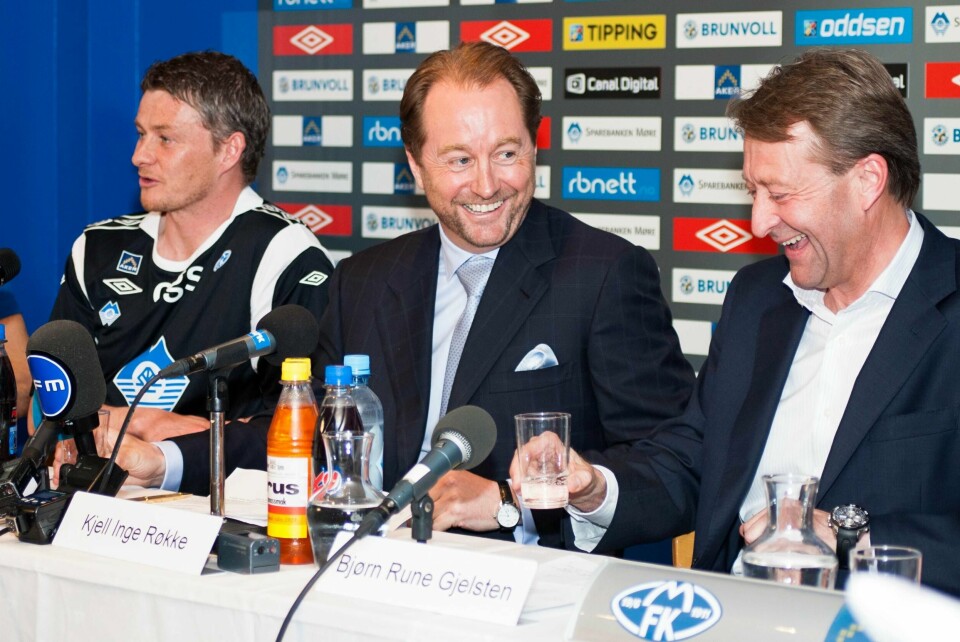 Ole Gunnar Solskjær, Kjell Inge Røkke og Bjørn Rune Gjelsten under en pressekonferansen på Aker Stadion i Molde i 2012. Foto: Svein Ove Ekornesvåg / NTB scanpix