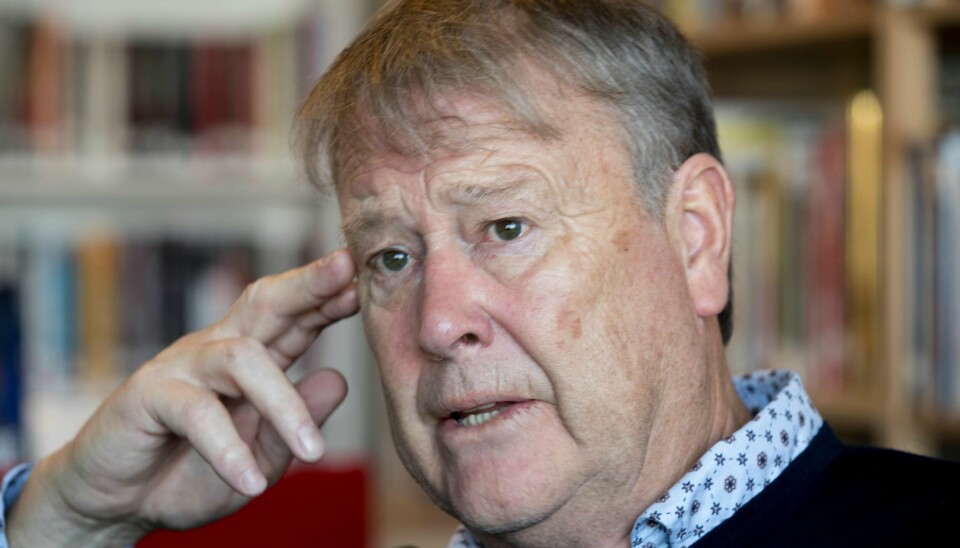 Åge Hareide ser fram til å kaste krykkene etter kneoperasjonen. Foto: Vidar Ruud / NTB scanpix