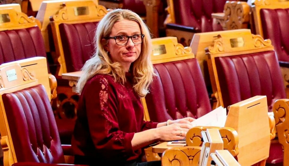 Arbeids- og sosialminister Anniken Hauglie (H) vil kutte minstesatsen i AAP-ordningen for unge under 25 år.