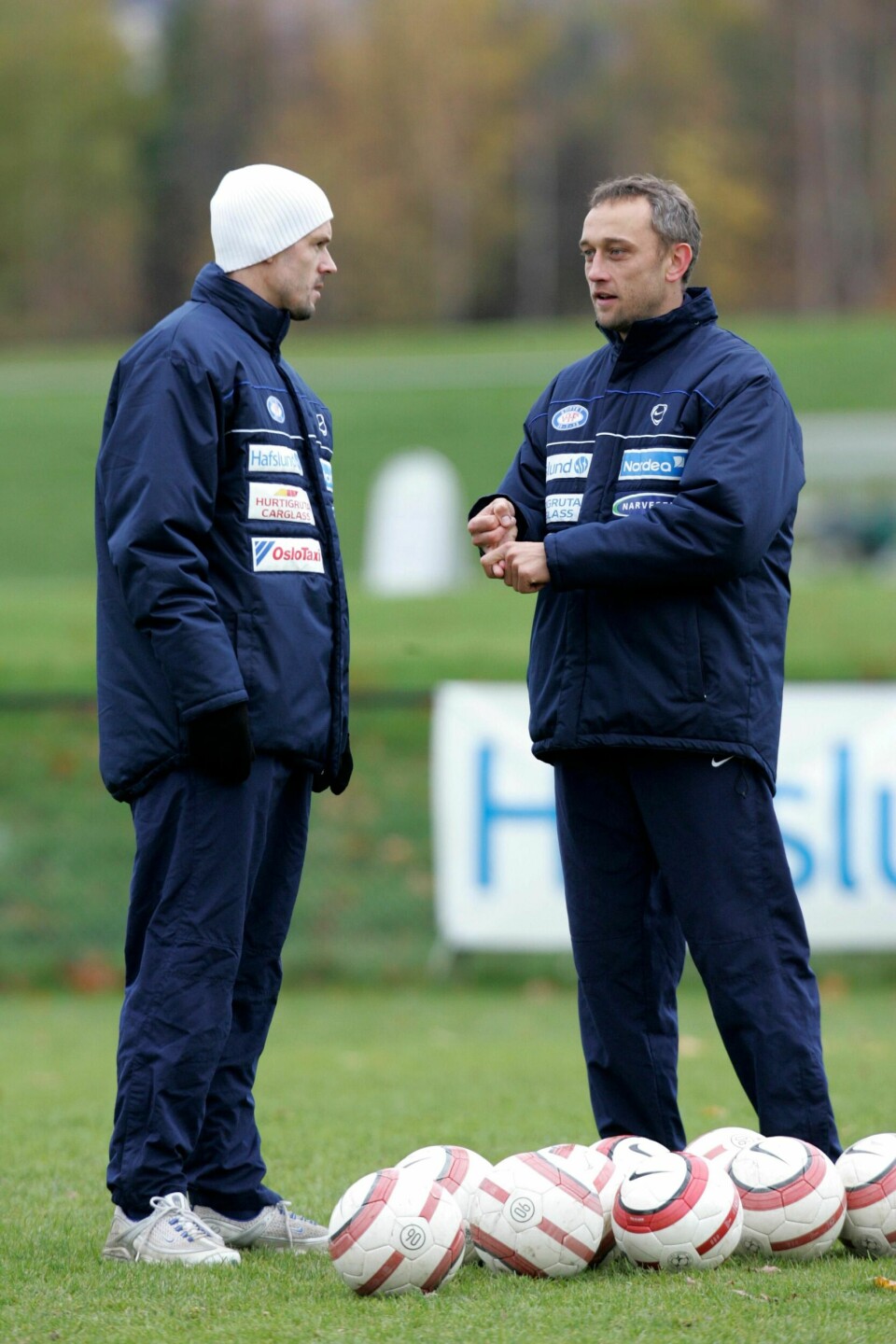 Lars Bohinen (t.h.) og Kjetil Rekdal på Vålerenga-trening på Valle Hovin tilbake i 2004. Foto: Bjørn Sigurdsøn / NTB scanpix