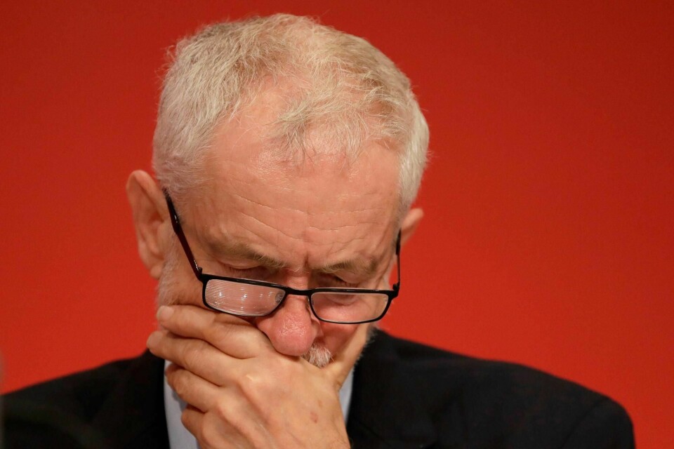 Jeremy Corbyn vil ha et valg, men ikke før 'no deal' er utelukket. Labour må ta stilling til om partiet vil støtte et nytt valg.