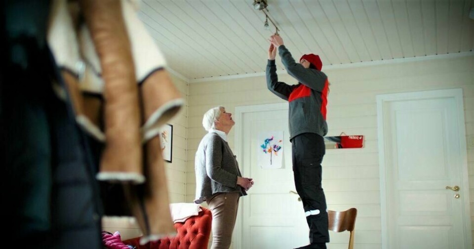 Pilotprosjektet med postbud i nye tjenester er godt mottatt av eldre i Bodø kommune. Posten ser for seg at dette kan tilbys som en abonnementsordning.