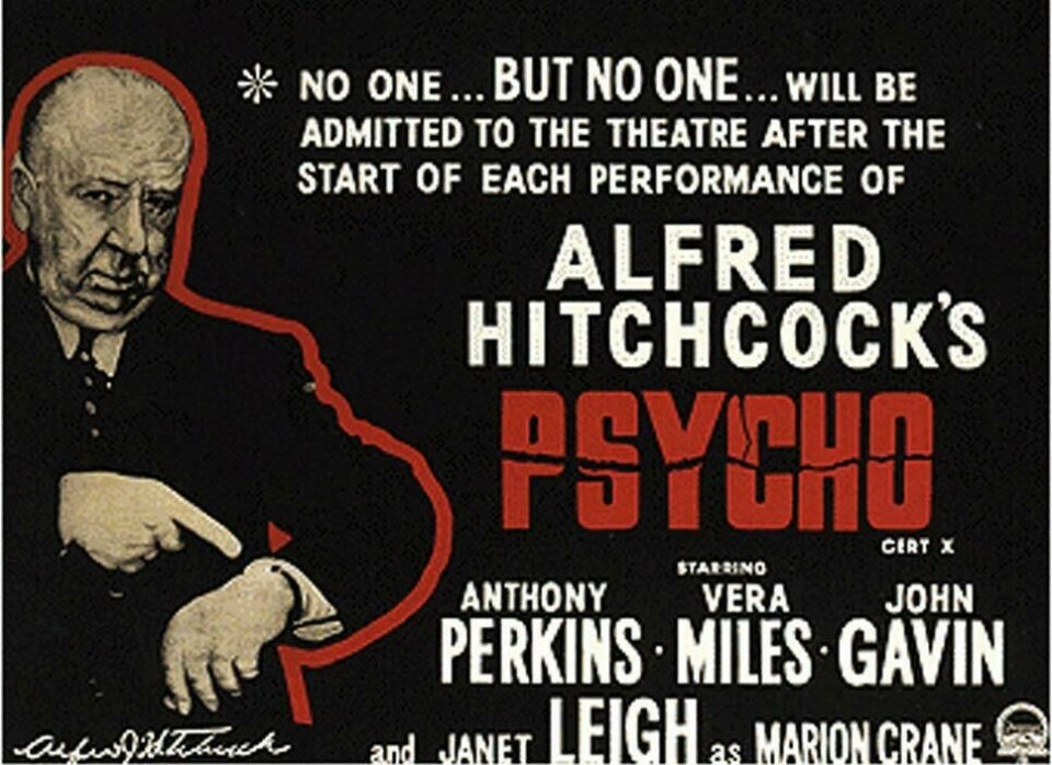 Alfred Hitchcock ber på denne gamle filmplakaten folk om å innfinne seg presis for visningen av hans mesterverk, Psycho. Han ville fredag 13. august ha fylt 100 år. foto: scanpix Alfred Hitchcock ber på denne gamle filmplakaten folk om å innfinne seg presis for visningen av hans mesterverk, Psycho. Han ville fredag 13. august ha fylt 100 år. foto: scanpix