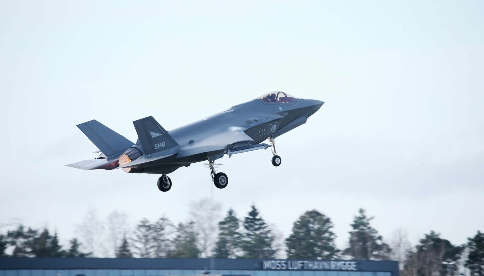 Den siste tiden har F-35-jagerflyet trent rundt Rygge flystasjon. Nå skal beboere i Danmark få kompensasjon for støyen flyene lager.