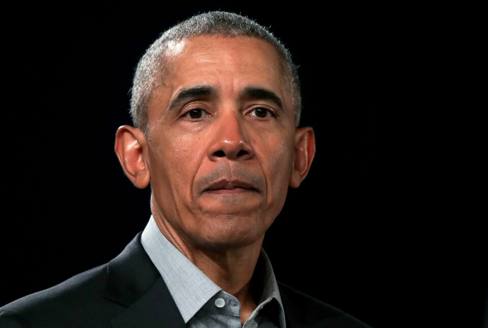 Barack Obama advarte fredag de demokratiske presidentkandidatene mot å bevege seg for langt til venstre.