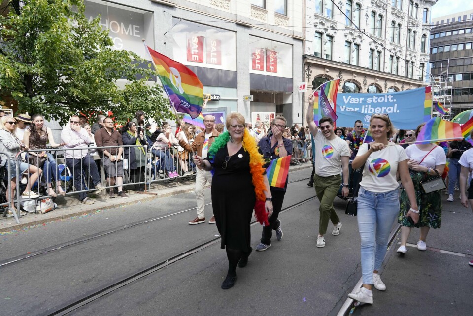 Kultur- og likestillingsminister Trine Skei Grande (V) opplyser at regjeringen vil utrede et forbud mot homoterapi. I juni deltok hun i Pride-paraden i Oslo.