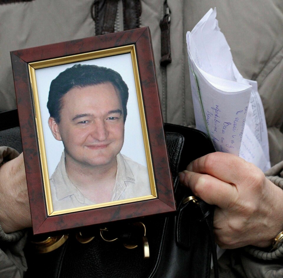 Advokat Sergei Magnitskij døde i russisk fengsel i 2009, angivelig etter mishandling og tortur fordi han avslørte storstilt korrupsjon. Moren hans har siden kjempet en stadig kamp mot myndighetene i Russland. Foto: Alexander Zemlianichenko/NTB Scanpix
