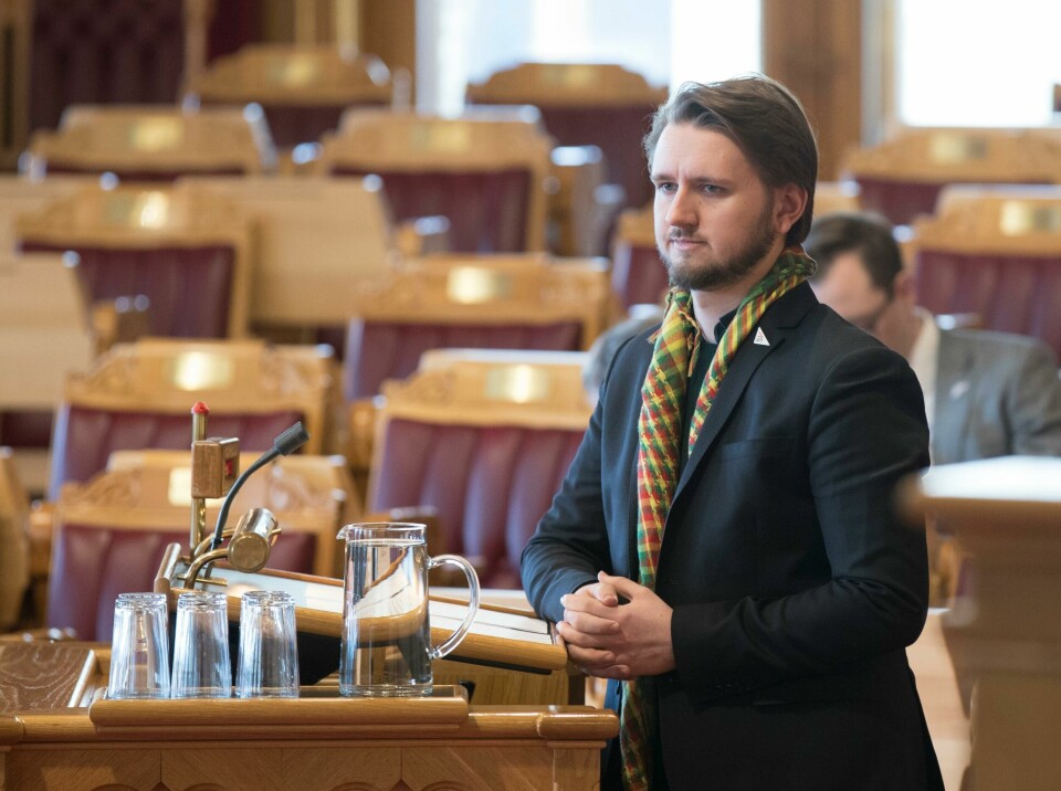 Freddy Øvstegård (SV) er ikke fornøyd med svarene statsråd Hauglie har gitt så langt. Oslo 20180321.
Freddy Øvstegård (Sv) i spørretimen på Stortinget onsdag.
Foto: Vidar Ruud / NTB scanpix