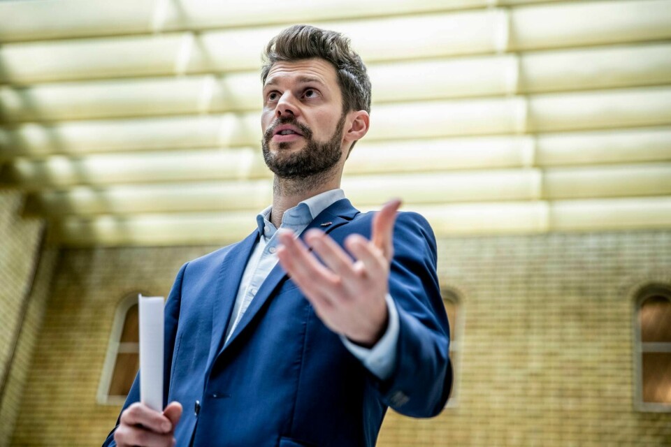 Rødts Bjørnar Moxnes har så langt ikke fått med seg resten av opposisjonen på sitt mistillitsforslag.