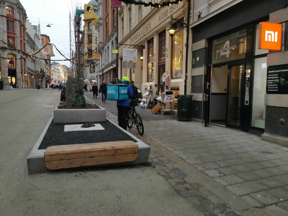 Finske Wolt leverer mat fra restauranter på døra di med sykkelbud, på samme måte som Foodora.