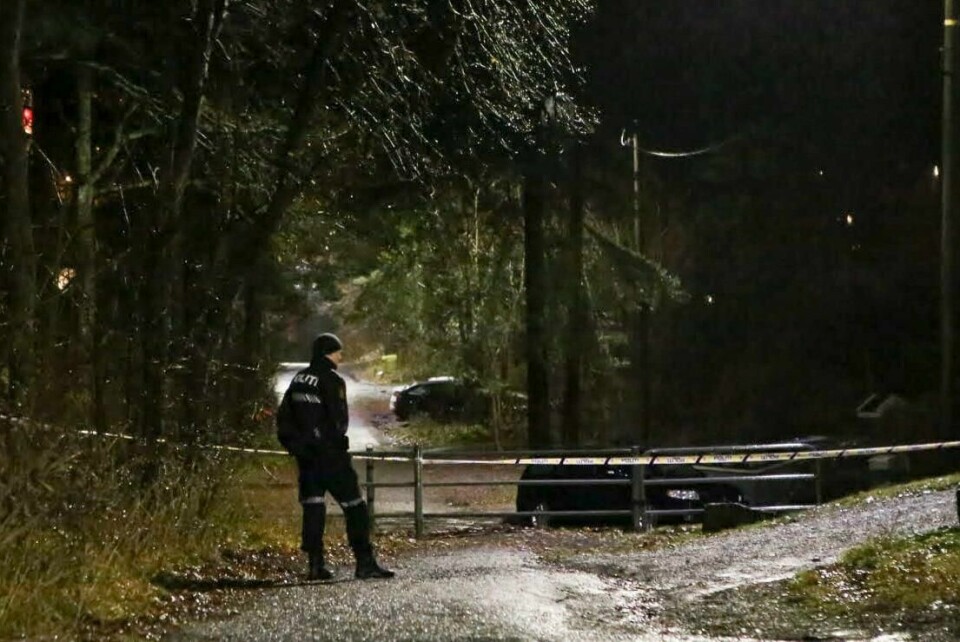 Politisperring i nærheten av stedet på Jeløya i Moss der en kvinne ble funnet død onsdag ettermiddag. Foto: NYHETSTIPS.NO / NTB scanpix