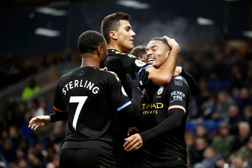 Gabriel Jesus ble dagens mann da Manchester City knuste Burnley 4-1 i Premier League.