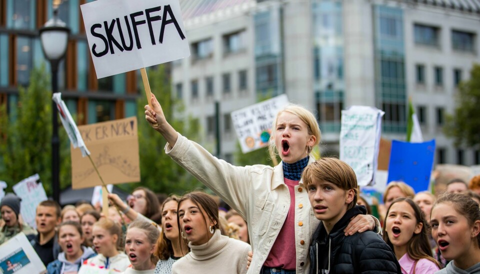 Skoleelever har klimastreik foran Stortinget i Oslo. Foto: Håkon Mosvold Larsen / NTB scanpix