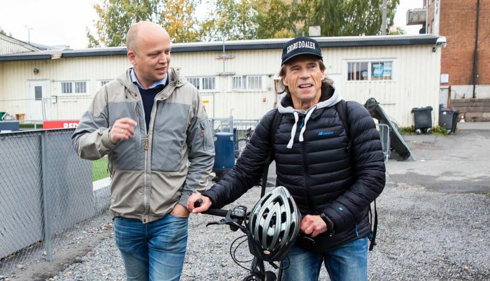 Senterpartiets leder Trygve Slagsvold Vedum stilte opp da fylkeslaget i Oslo torsdag lanserte den profilerte Ap-politikeren Jan Bøhler som sin toppkandidat i Oslo. Bøhler går nå ut av Aps stortingsgruppe.