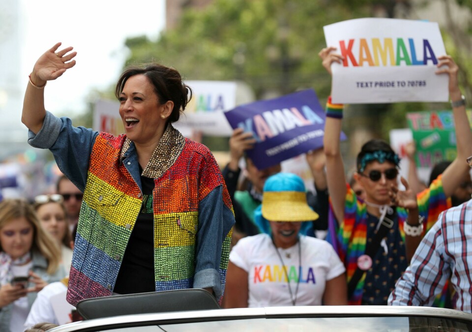 SAN FRANCISCO, CALIFORNIA - JUNE 30: Democratic presidential candidate U.S. Sen. Kamala Harris (D-CA) waves to the crowd as she rides in a car during the SF Pride Parade on June 30, 2019 in San Francisco, California. Sen. Harris spent the weekend in the San Francisco Bay Area where she attended a fundraiser and the annual SF Pride Parade. Justin Sullivan/Getty Images/AFP== FOR NEWSPAPERS, INTERNET, TELCOS & TELEVISION USE ONLY == SAN FRANCISCO, CALIFORNIA - JUNE 30: Democratic presidential candidate U.S. Sen. Kamala Harris (D-CA) waves to the crowd as she rides in a car during the SF Pride Parade on June 30, 2019 in San Francisco, California. Sen. Harris spent the weekend in the San Francisco Bay Area where she attended a fundraiser and the annual SF Pride Parade. Justin Sullivan/Getty Images/AFP== FOR NEWSPAPERS, INTERNET, TELCOS & TELEVISION USE ONLY ==