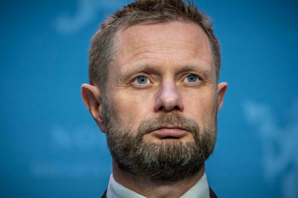 Helse- og omsorgsminister Bent Høie (H) på en tidligere pressekonferanse om koronasituasjonen.