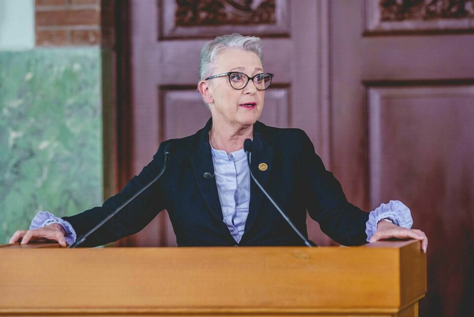 Nobelkomiteens leder Berit Reiss-Andersen annonserer Verdens matvareprogram som vinneren av Nobelprisen 2020. Foto: Stian Lysberg Solum/NTB