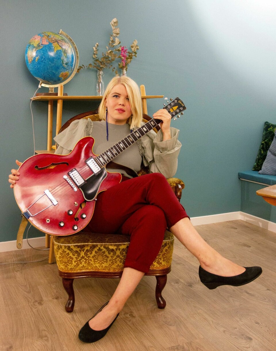 I en årrekke har albumaktuelle Oddrun Lilja reist verden rundt på jakt etter nye musikalske samarbeid. – I noen land har jeg ikke hatt noe språk til felles med musikerne jeg har jobbet med. Da blir vi nødt å kommunisere direkte gjennom musikken. I en årrekke har albumaktuelle Oddrun Lilja reist verden rundt på jakt etter nye musikalske samarbeid. – I noen land har jeg ikke hatt noe språk til felles med musikerne jeg har jobbet med. Da blir vi nødt å kommunisere direkte gjennom musikken.