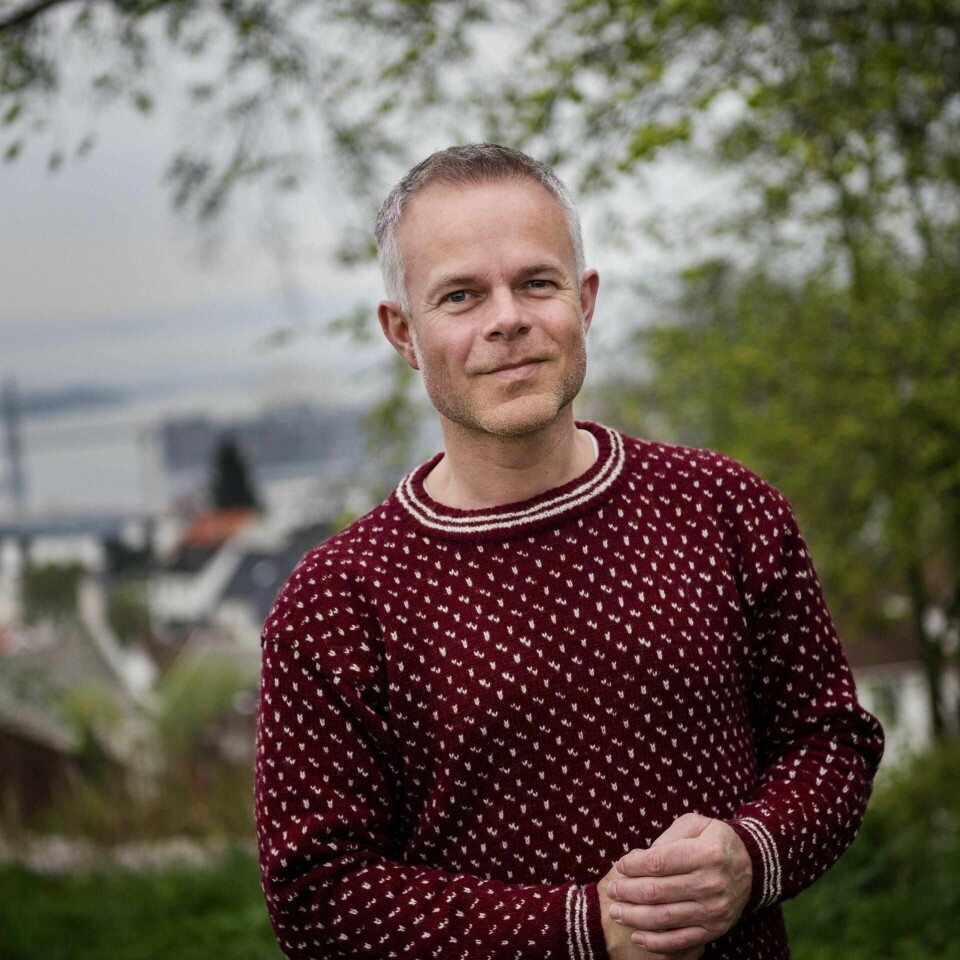 Tore Renberg har skrive om den gretne gamle gubben Tollak til Ingeborg. Det har han faktisk fått skikkeleg bra til. Foto: Cappelen Damm